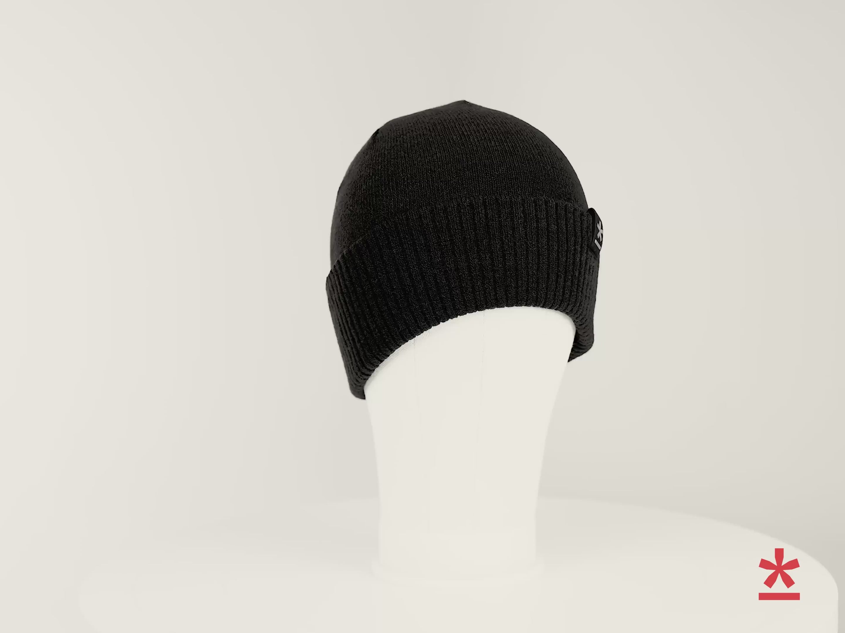 Load video: Your Go-To Toque for Warmth and Comfort